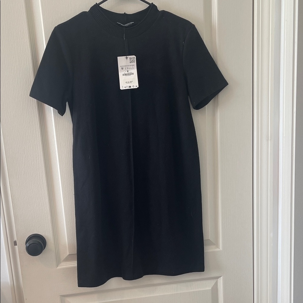 Black Short Sleeve Dress